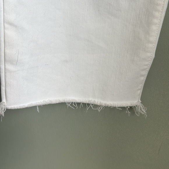 NWOT Banana Republic white raw hem girlfriend jeans size 29 - Picture 3 of 5